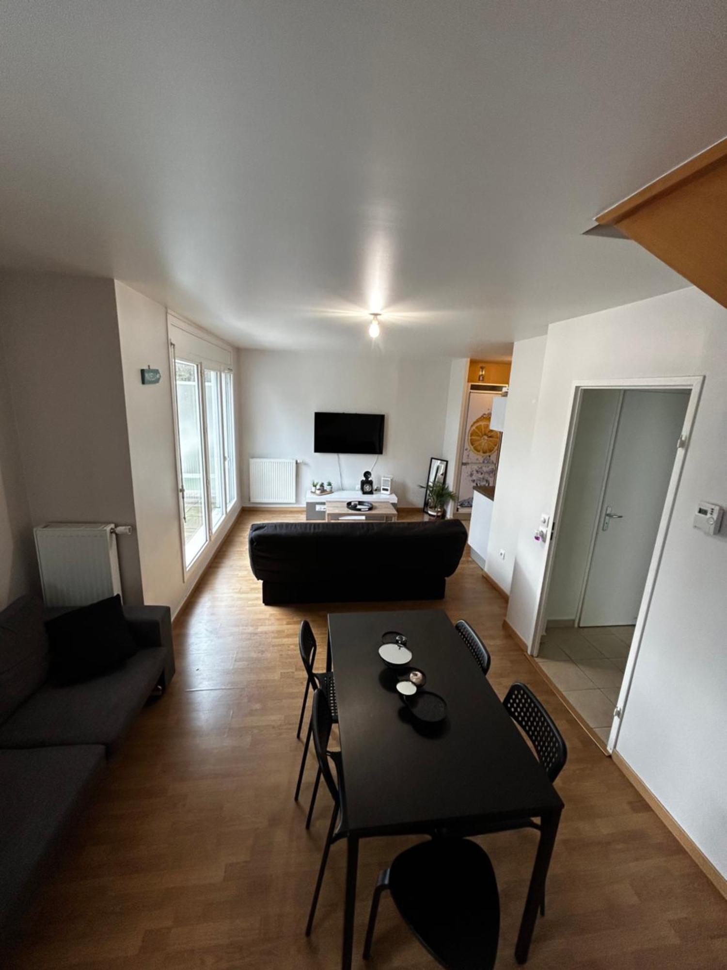 Duplex Lumineux Tout Equipe/Rer D/Balcon/Parking Corbeil-Essonnes Exterior foto